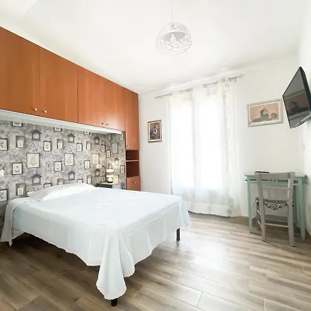 Affittacamere Agora Pensionat 3*