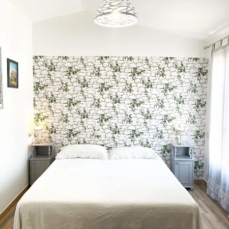 Affittacamere Agora 3* 테르테니아