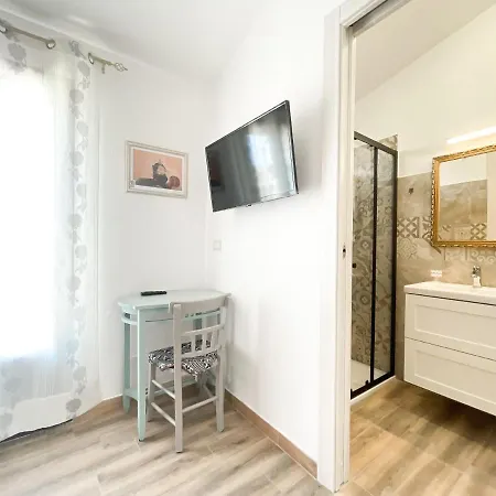 Affittacamere Agora 3*