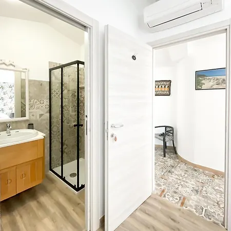 Affittacamere Agora 게스트하우스 3*